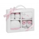 SET REGALO 4 PCS 100% ALGT 0-6 M(GORRO-PEUCOS-MANOPLAS-BABERO) ROSA